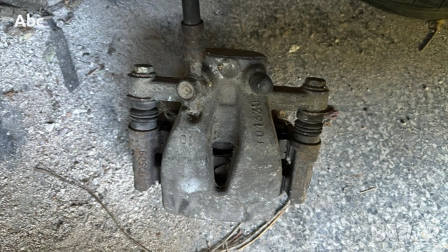 Заден ляв Апарат за Тойота Авенсис 