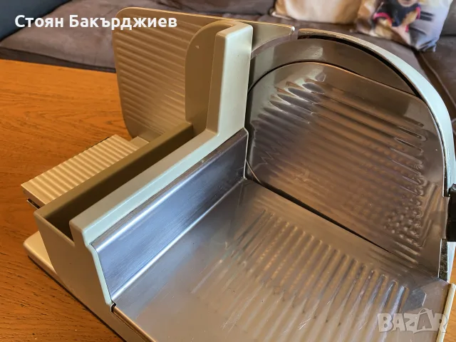 Полуавтоматична Колбасорезачка / Слайсер Graef, снимка 2 - Кухненски роботи - 56511172