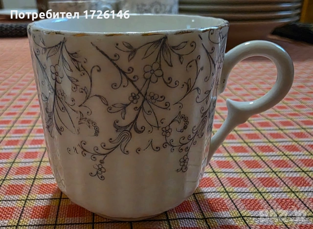 Порцеланов сервиз за кафе с позлата Rorstrand Швеция , снимка 3 - Сервизи - 54035429