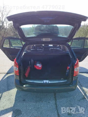 Продавам , снимка 16 - Автомобили и джипове - 54003671