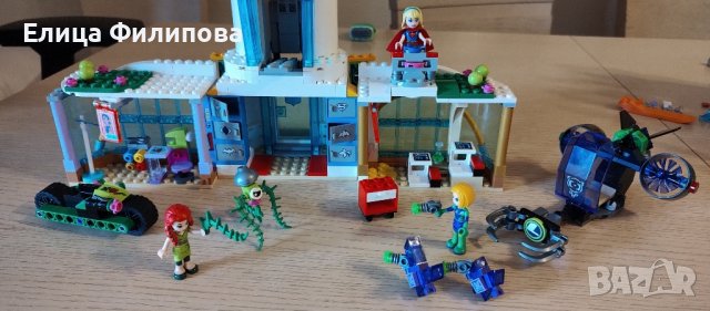 Lego DC Super Hero Girls 41232 - Гимназия за супергерои, снимка 4 - Конструктори - 41985265