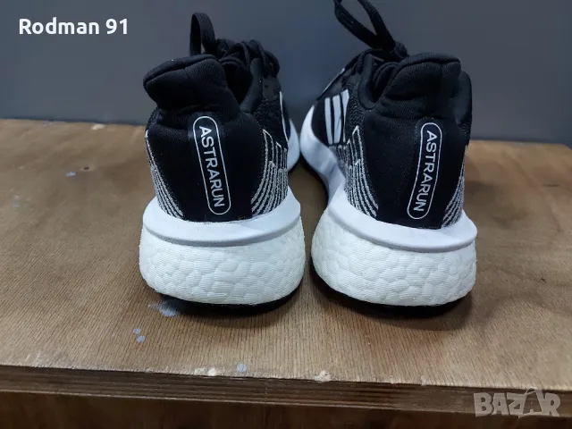 Adidas 36 2/3 дамски маратонки , снимка 3 - Маратонки - 47372591