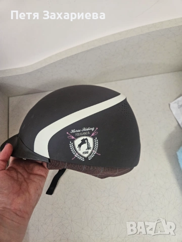 Каска за конна езда