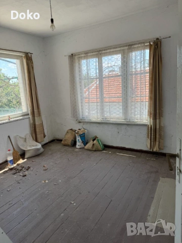 Продава се къща в центъра на Мъглиж, снимка 3 - Къщи - 53942784