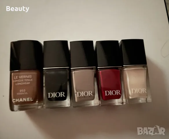 Лакове за нокти Chanel
and Dior
