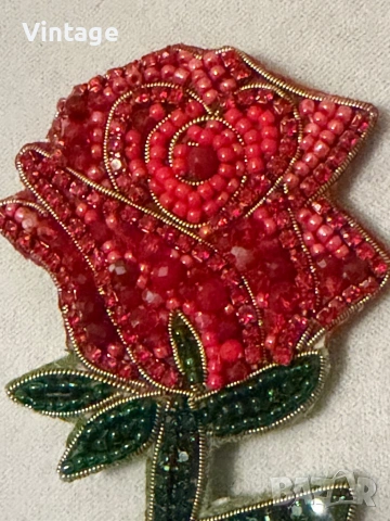 Ръчно изработен шедьовър  - Брошка Роза , снимка 3 - Колиета, медальони, синджири - 54306349