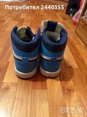 Маратонки Nike air Jordan 1