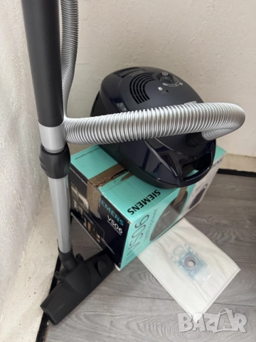 Прахосмукачка с Торба Siemens Synchropower VS06A111 600W, снимка 4 - Прахосмукачки - 56167649