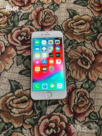 Продавам iPhone 6