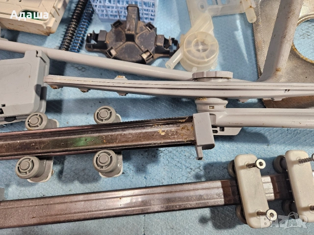 Съдомиялна INDESIT dsg 573 на части, снимка 5 - Съдомиялни - 53015179