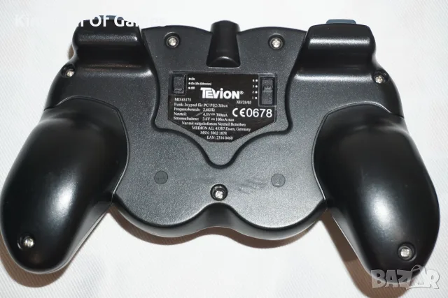 Два броя Оригинални Контролери Tevion MD85175 за PC/PS2/XBOX Made In Germany, снимка 6 - Аксесоари - 55753033