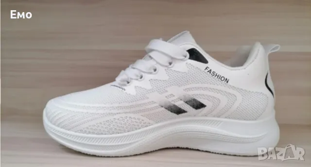 Дамски спортни обувки стил и удобство в едно, снимка 3 - Маратонки - 47795561