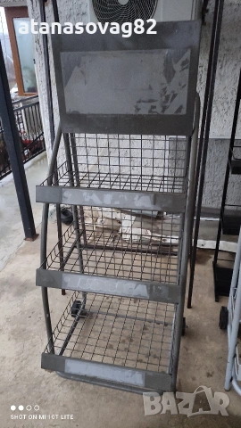 Стелажи за магазин с колелца, снимка 4 - Стелажи и щандове - 53979519