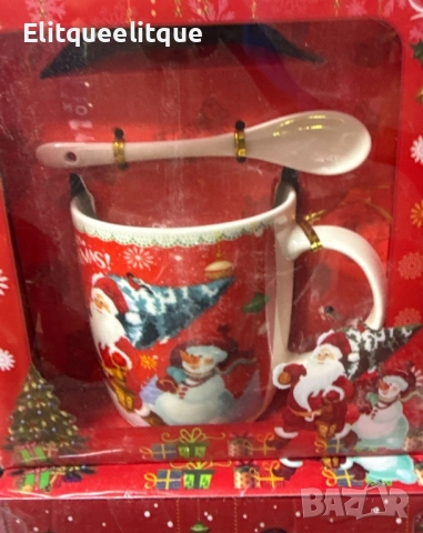 Коледна чаша с чинийка и лъжичка