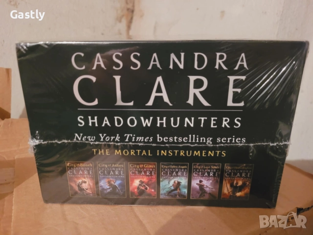 The Mortal Instruments Boxset, снимка 2 - Художествена литература - 52692215