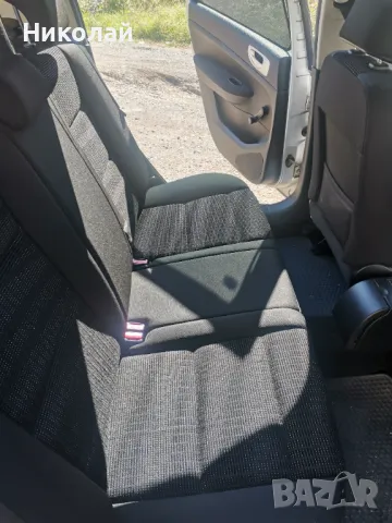 Peugeout 307 HDI - много запазен !!!, снимка 8 - Автомобили и джипове - 47712241