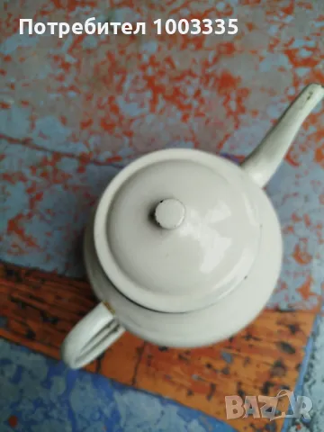 Емайлиран чайник 1965г., снимка 4 - Антикварни и старинни предмети - 50399011