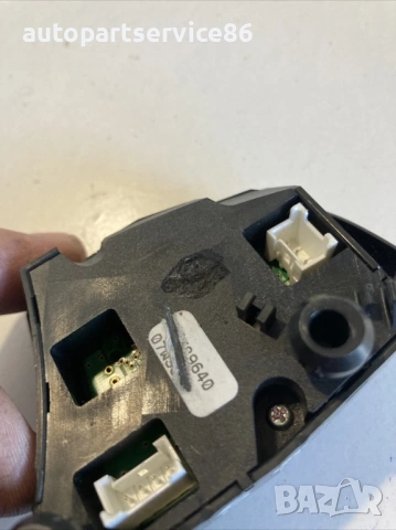 Превключвател за управление на звука на волана за Volvo S80 2400CC (2009) 30739640, снимка 2 - Части - 54147125