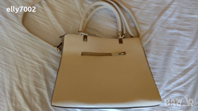 Светла дамска чанта 