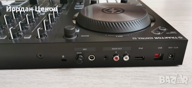 Конзола Traktor S2 MK3 , снимка 2 - Други - 53988169