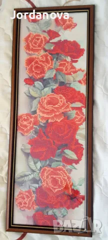 Продавам 4 броя диамантени гоблени в рамка 30 / 30. Уникални!