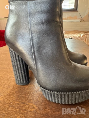 Дамски италиански боти, снимка 2 - Дамски боти - 50792913