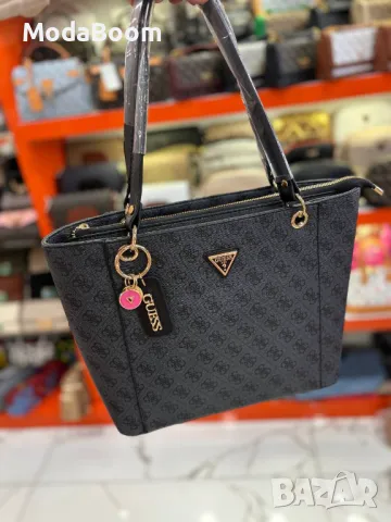 Guess дамски чанти различни цветове , снимка 15 - Чанти - 48241474