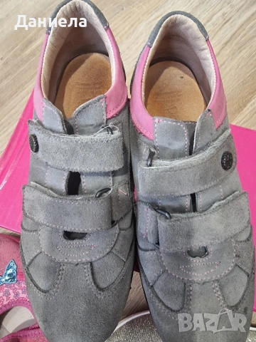 4 чифта обувки 31 и 32н + 2 чифта дънки 128, снимка 12 - Детски обувки - 53925474