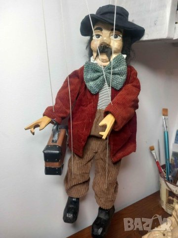 Дървена кукла на конци /марионетка , уникат в перфектно състояние, снимка 9 - Антикварни и старинни предмети - 40294976