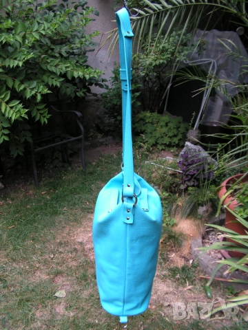 Нова, практична, дамска чанта, снимка 17 - Чанти - 51513373