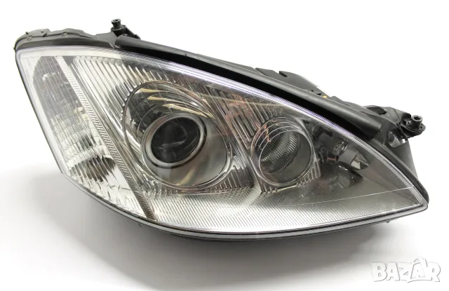 A2218205661 | Употребяван десен xenon фар Mercedes-Benz