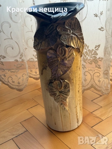 Стара ваза от глинена керамика