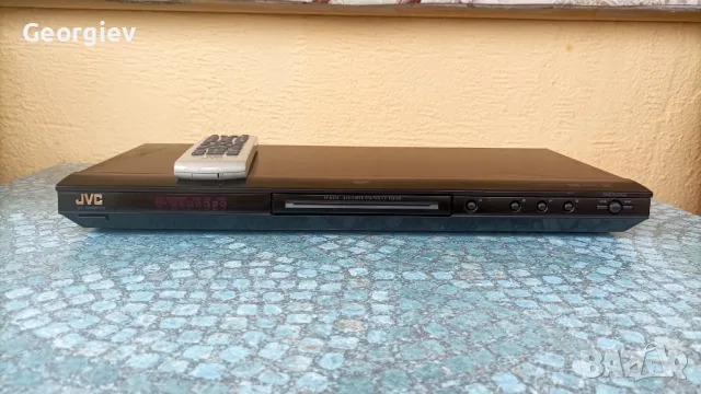 DVD плейър JVC, снимка 2 - Плейъри, домашно кино, прожектори - 49702225