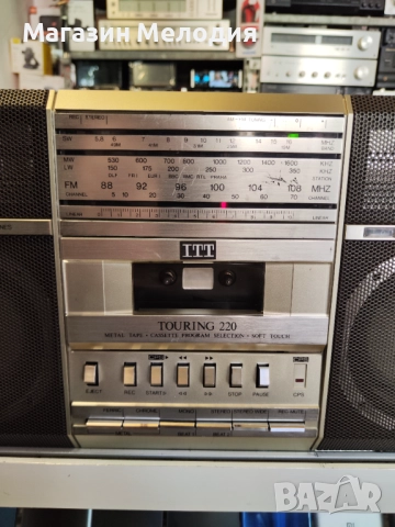 Радиокасетофон ITT Touring 220 В отлично техническо и визуално състояние., снимка 6 - Радиокасетофони, транзистори - 48943530