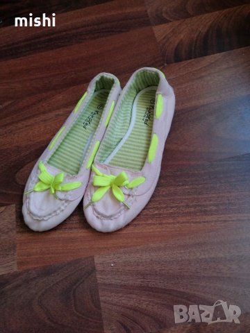 Красиви обувки като нови, снимка 2 - Дамски ежедневни обувки - 32022743
