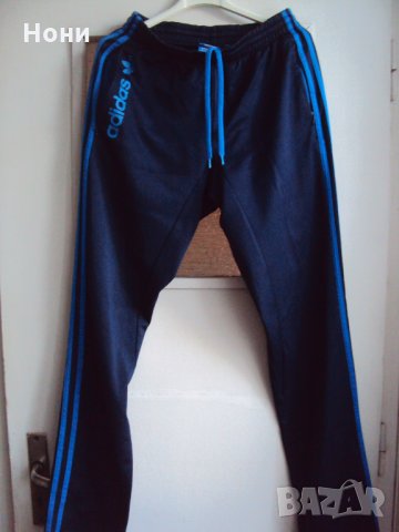 100% оригинален Детски спортен екип на Adidas. Размерът е за 12-13 години, снимка 3 - Детски анцузи и суичери - 31539243