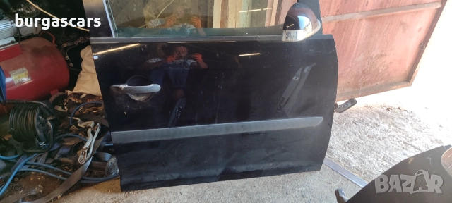 Врата предна лява дясна VW Touran - 120лв, снимка 2 - Части - 51456034