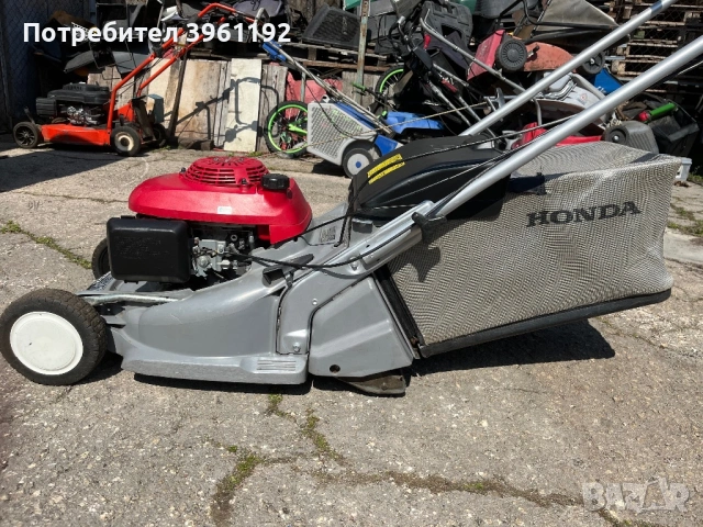 Самоходна моторна косачка HONDA 5.5 hp, снимка 4 - Градинска техника - 54103514