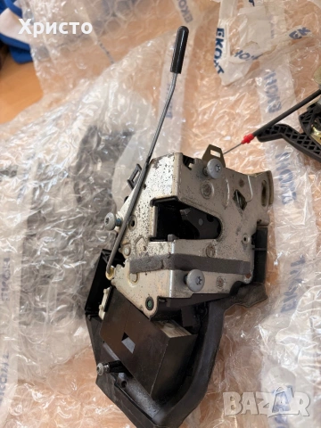 БМВ Е39 шофьорска брава