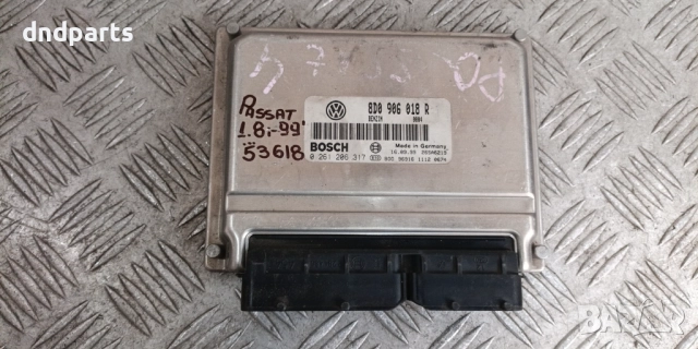 Компютър VW Passat 1.8i 1999г. 8D0906018R 0261206317	
