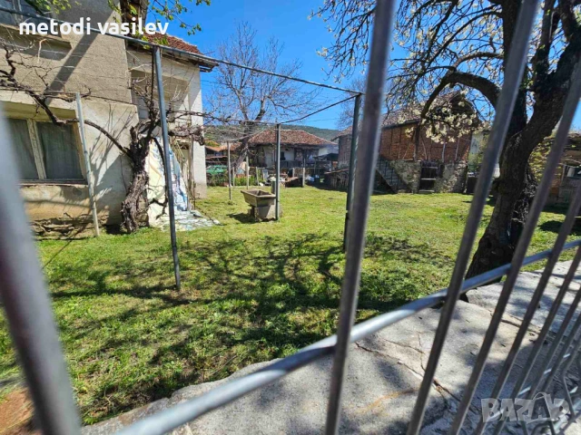 Продавам къща с.Светля общ.Ковачевци обл.Перник, снимка 2 - Къщи - 54343270