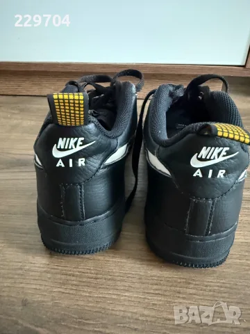 Дамски маратонки Nike Air Force 1, снимка 3 - Маратонки - 56245659