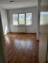 Отдава се под наем просторен имот, снимка 1