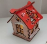Дървена къщичка светеща , снимка 5