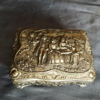 барокова кутия за бижута от метал, снимка 2 - Антикварни и старинни предмети - 29354297