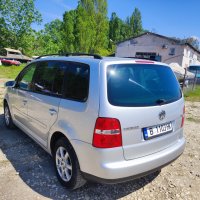 Volkswagen Touran 2.0 TDI (140 кс) 6ск., снимка 5 - Автомобили и джипове - 39098303