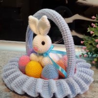 Великденски подаръци. Зайчето +7 яйцата в кошницата. Плетена играчка. Ръчно изработени., снимка 6 - Плюшени играчки - 40207405