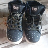 Детски спортни обувки, стелка 16см , снимка 1 - Детски маратонки - 29480798