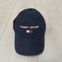 Tommy Hilfiger Hat - Шапка, снимка 2 - Шапки - 44471980