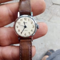 Стар съветски часовник Заря , снимка 3 - Антикварни и старинни предмети - 37022054